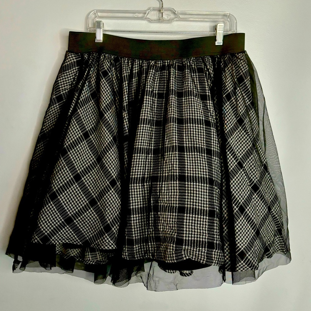 Torrid Print Plaid Mesh Tulle Skirt Size 0=Large.   #47